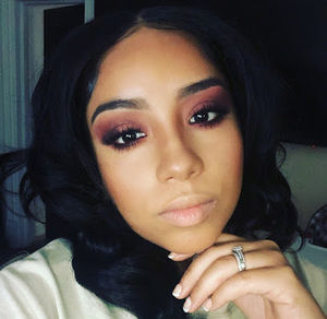 Meet your Posher, Iveliz